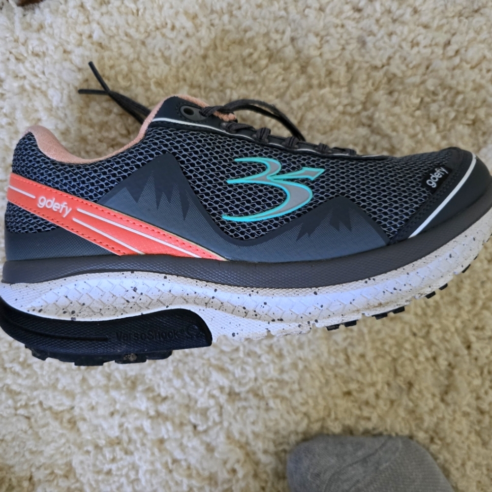 Gdefy Women's Athletic Shoes - Black and Coral